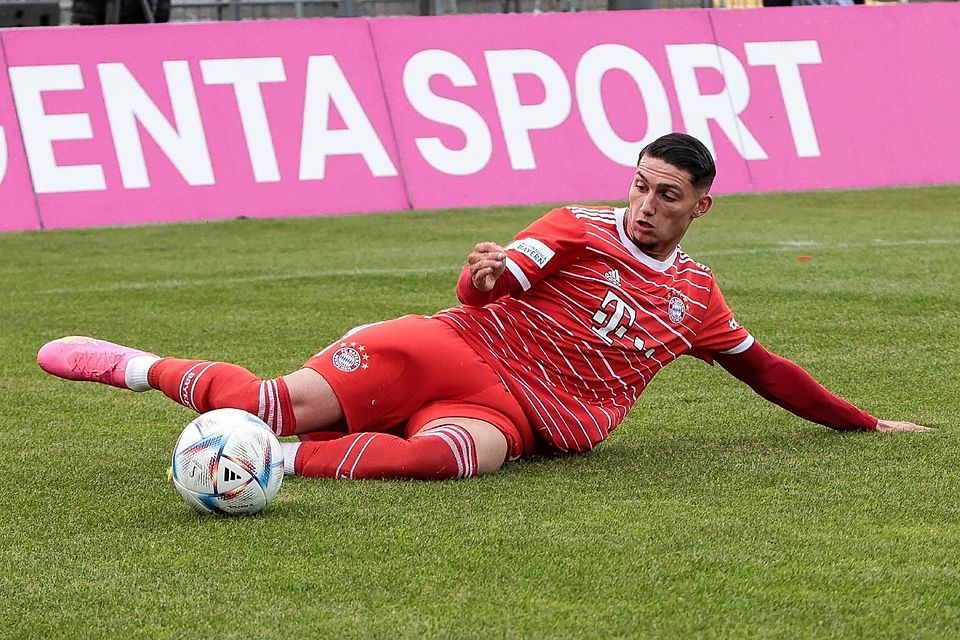 Yusuf Kabadayı wird den FC Bayern nach seiner Rückkehr von einer Leihe wohl endgültig verlassen. Yusuf Kabadayı wird den FC Bayern nach seiner Rückkehr von einer Leihe wohl endgültig verlassen.