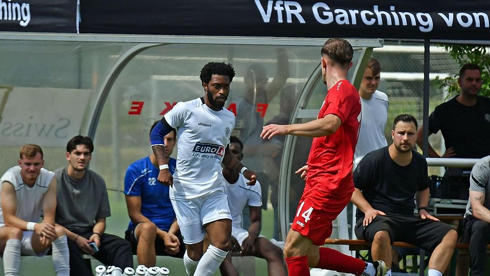 28.7.24 Garching Fußball / VFR Garching (weiße Trikots)    ---Kodjovi KoussouFoto Gerald Förtsch
