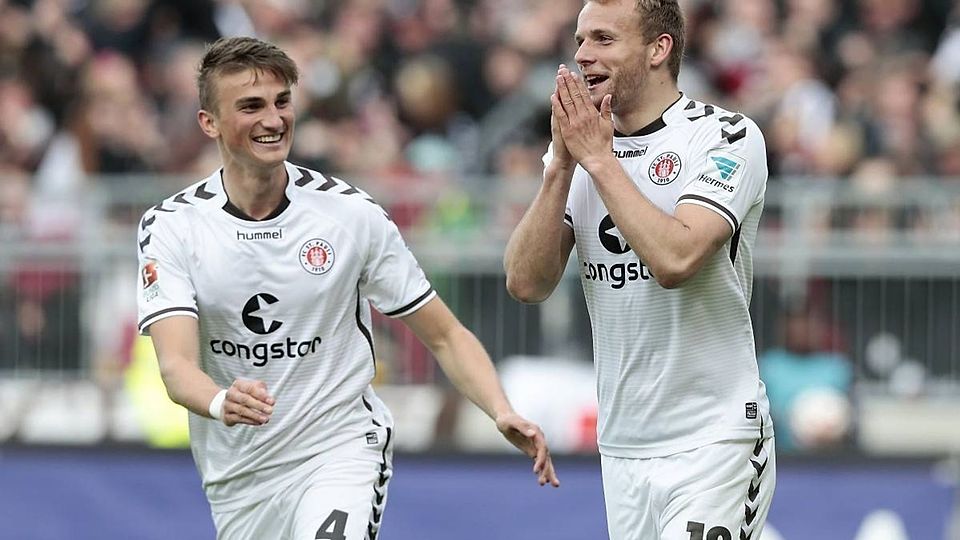 Lennart Thy (r.) ist im Ausland ein echter Star. 