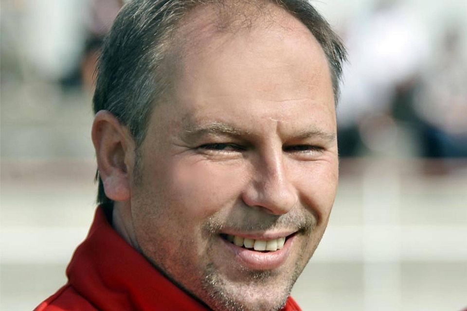 Der Bucher Trainer Harry Haug und sein Team sehen dem Spiel gegen Senden gelassen entgegen.    F.: H. Hörger