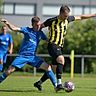 Niklas Scheuerer (rechts) zieht künftig im Mittelfeld des FC Viehhausen die Fäden.