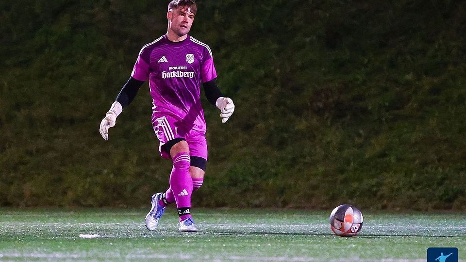 "Man of the Match" trotz vier Gegentreffer - Der Hutthurmer Keeper Elias Werner erhielt dank einiger Glanzparaden viel Lob von Freund und "Feind"