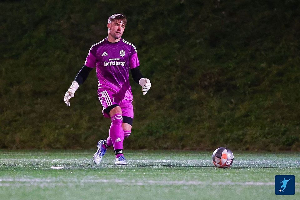 "Man of the Match" trotz vier Gegentreffer - Der Hutthurmer Keeper Elias Werner erhielt dank einiger Glanzparaden viel Lob von Freund und "Feind"