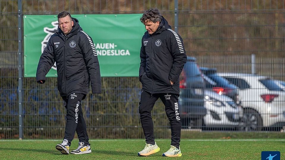Sandro Scuderi (r.) ist nicht mehr Trainer beim VfR Warbeyen