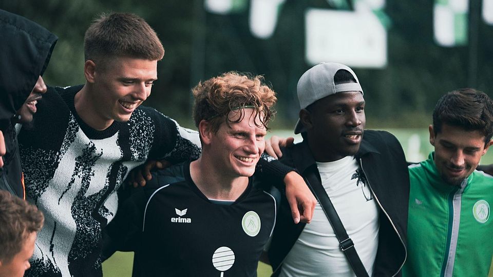 Der SV Aubing um Kapitän Hans Haderecker überzeugt zum Saisonstart und hat nach sieben Spieltagen drei Punkte Rückstand zur Spitze.