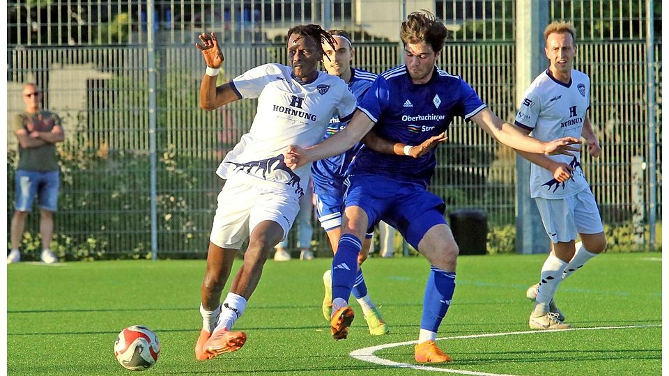 Er fehlt: Mittelfeldanker Momo Ndiaye (l.) ist gegen Gilching verhindert.