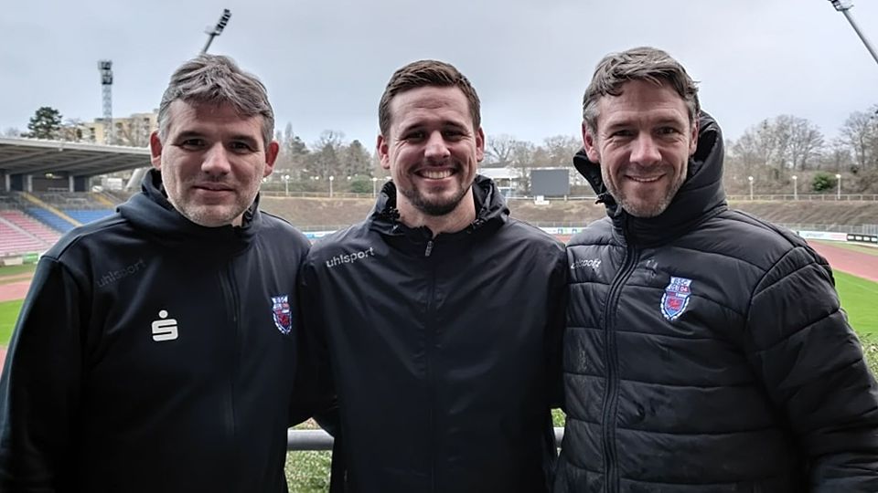 Florian Mager (mi.) ergänzt das Trainerteam des Bonner SC.