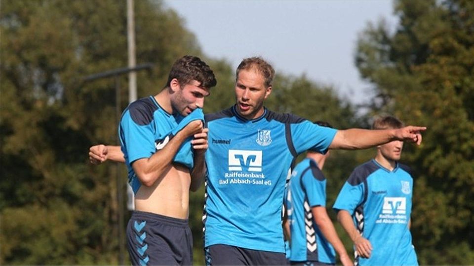 „Ich kann die Mitspieler auch lenken, selbst wenn ich nicht den Ball habe“, sagt Rudi Bartlick (Mitte). Foto: Brüssel