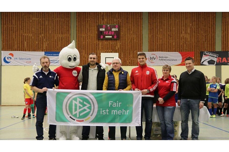 Fair Play Ehrung für Dominik Ries vom SV Distelhausen. Foto: bfv.
