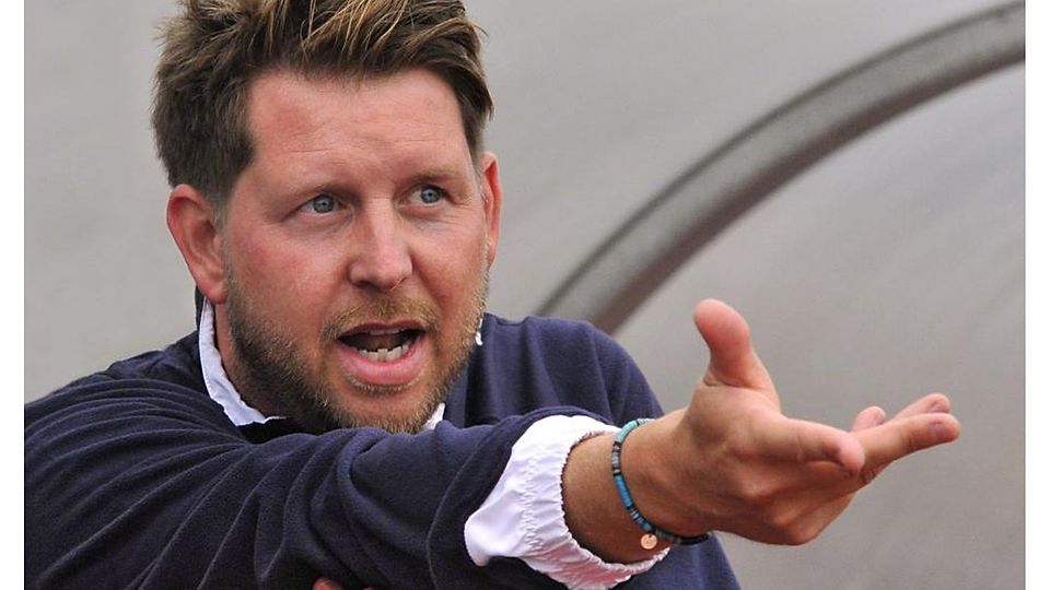 Nicht zufrieden mit dem Landesliga-Auftritt in Mombach: Ingelheims Cheftrainer David Klose.	Archivfoto: David Klose