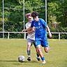 Die Steinsfurter (blau) befinden sich auf der Überholspur Richtung Kreisliga.