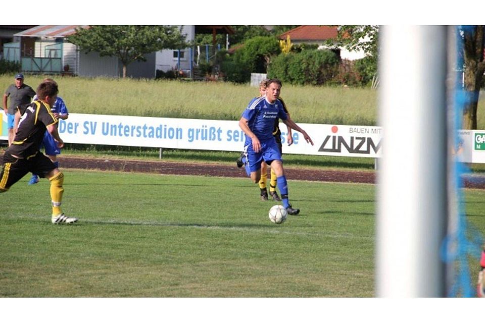 Uli Hymer vom SV Unterstadion hat in Kirchbierlingen fast ein Heimspiel. Dort war er jahrelang aktiv und ist weiter Co-Trainer des Verbandsliga-Aufsteigers. SZ-Foto: aw