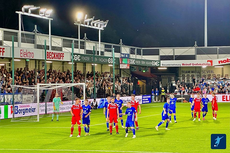 In Ostwestfalen hoffen wieder viele kleine Vereine auf das lukrative Duell gegen den DSC Arminia Bielefeld. Vor einem Jahr traf der SuS Westenholz auf den Drittligisten in Verl (Foto).