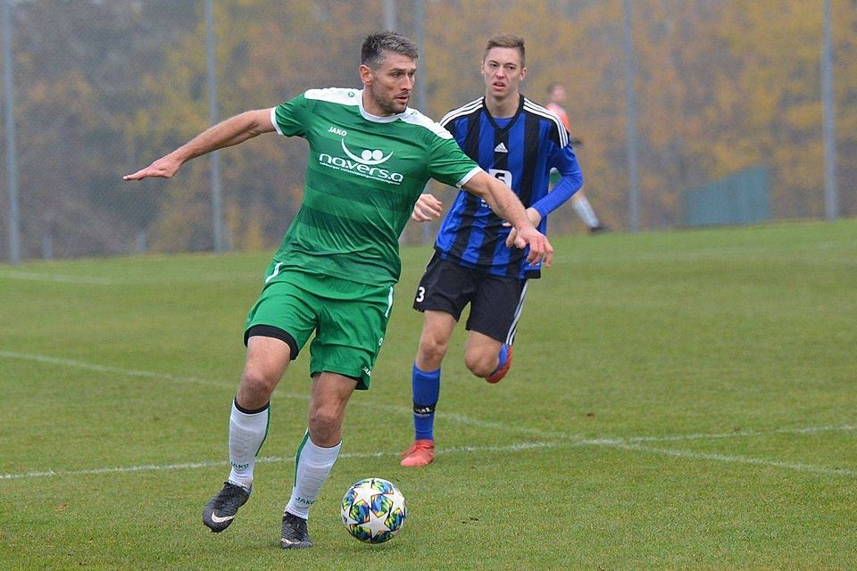 Als Offensivspieler erzielte Wolfgang Hesl (in Grün) bislang vier Tore für den TSV Stulln.