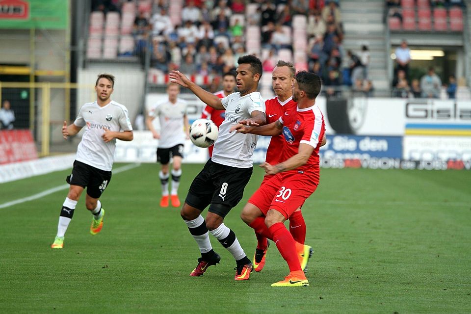 Andrew Wooten, Offensivmann des SV Sandhausen, besaß beim 0:0 gegen den 1. FC Heidenheim in der 58. Minute eine Großchance, traf aber nur den Pfosten. F: SVS
