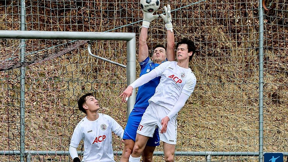 Wie schon gegen Vornbach vor einer Woche behielten die Kicker des FC Sturm Hauzenberg auch gegen Fortuna Regensburg die Oberhand.