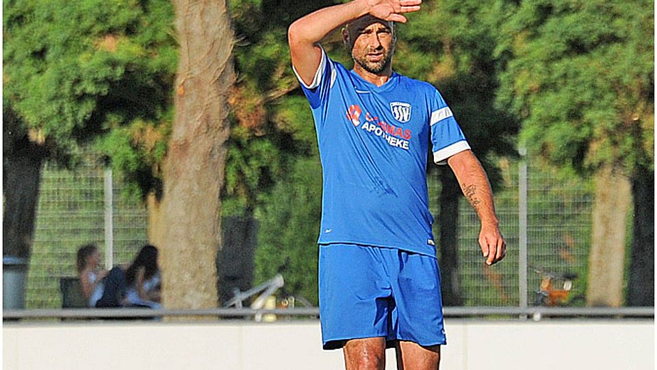 Dillingens Spielertrainer Andreas Mayer blickt in eine »verjüngte« Zukunft.  Archivfoto: Karl Aumiller