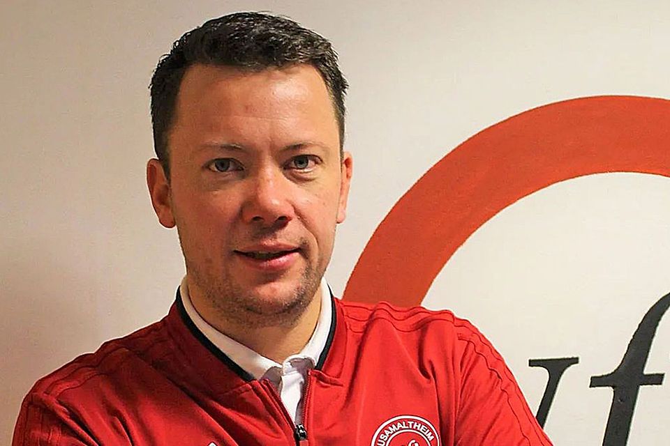 Zusamaltheims Abteilungsleiter und Schiedsrichter Arjan Plooij musste wegen einer Schlägerei die Reserve-Partie seines TSV gegen den SV Roggden abbrechen.