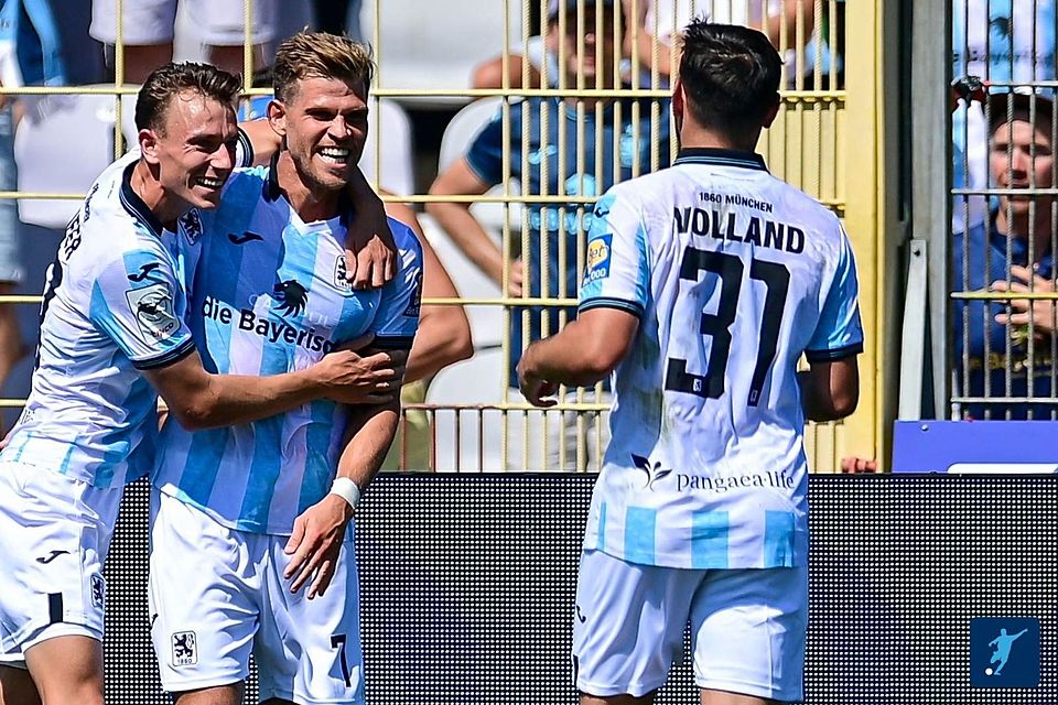 Das Münchener Strum-Trio hat zugeschlagen. Das Münchener Strum-Trio hat zugeschlagen.