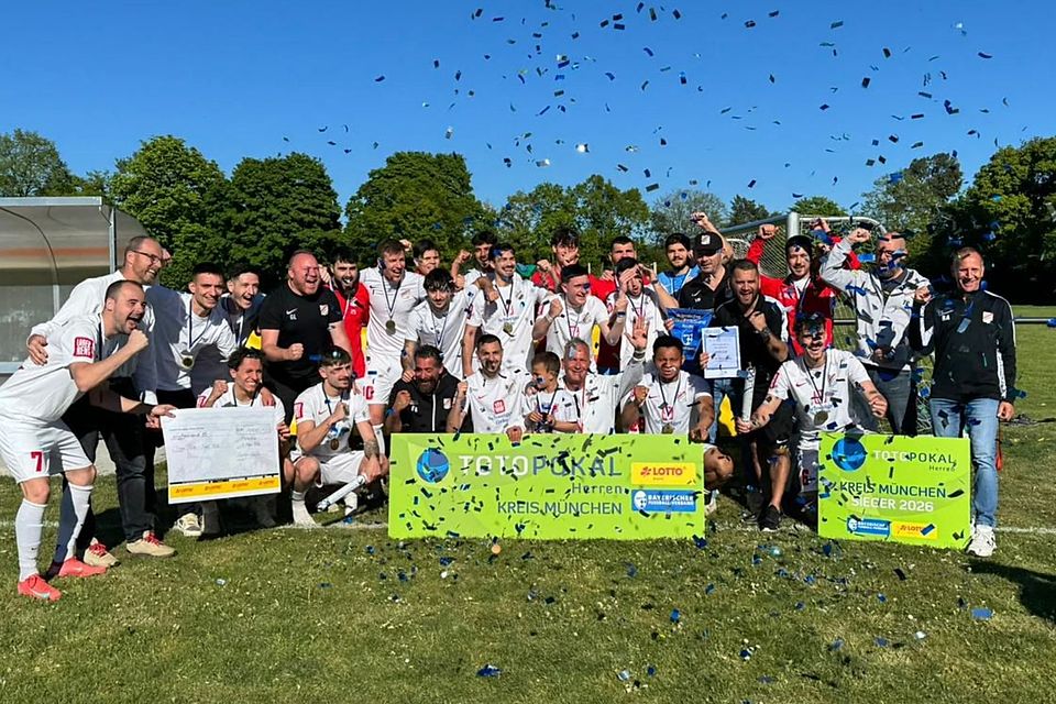Und durfte gleich nochmals jubeln: Auch der Totopokal München geht an den VfB.