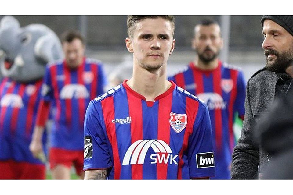 F: Hendrik Deckers F: Hendrik Deckers