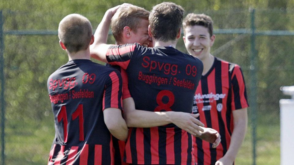 Kamen aus dem Jubeln nicht mehr raus: die Spieler der Spvgg Buggingen/Seefelden | Foto: Benedikt Hecht