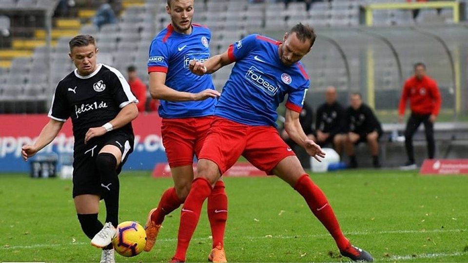 Szene aus dem Hinspiel. F: Jochen Classen