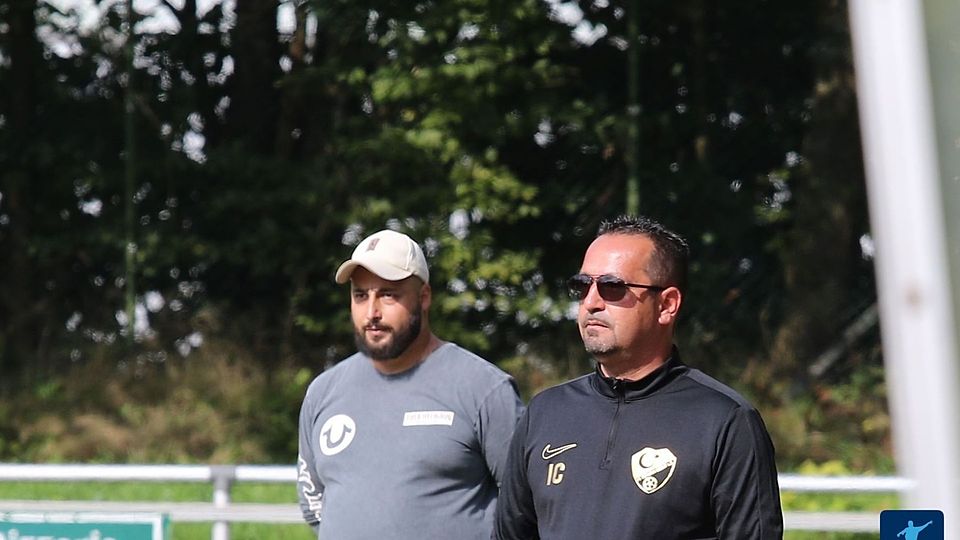 Ibo Cöl (r.) wird in Heiligenhaus nicht das Trainer-Amt übernehmen