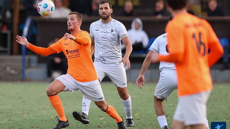 Der FC Bierstadt hat in der Tabelle noch drei Punkte in der Hinterhand, während der SV Erbenheim am grünen Tisch mit 0:3 das Spiel gegen Nied verloren hat.