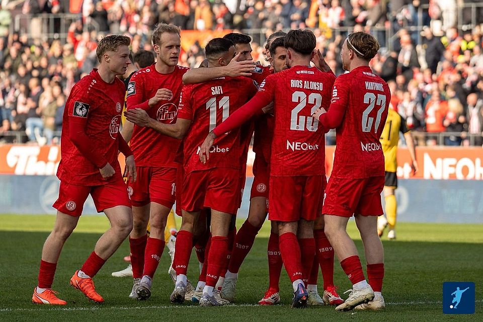 RWE zieht als erstes Team ins Niederrheinpokal-Finale ein.