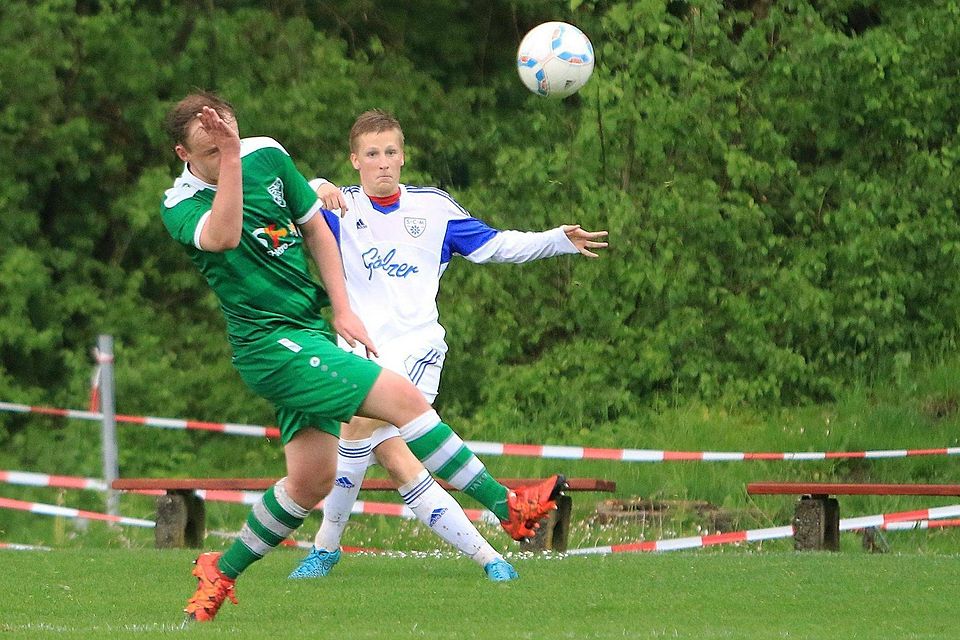 9 Sascha Hohmann - 4 Sven Meier Foto: Karl-Heinz Bodon