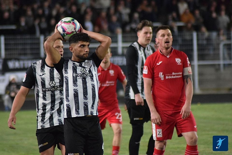 Deniz Duran (l.) kickt auch in der Saison 2025/26 für die SG Wattenscheid 09. Deniz Duran (l.) kickt auch in der Saison 2025/26 für die SG Wattenscheid 09.
