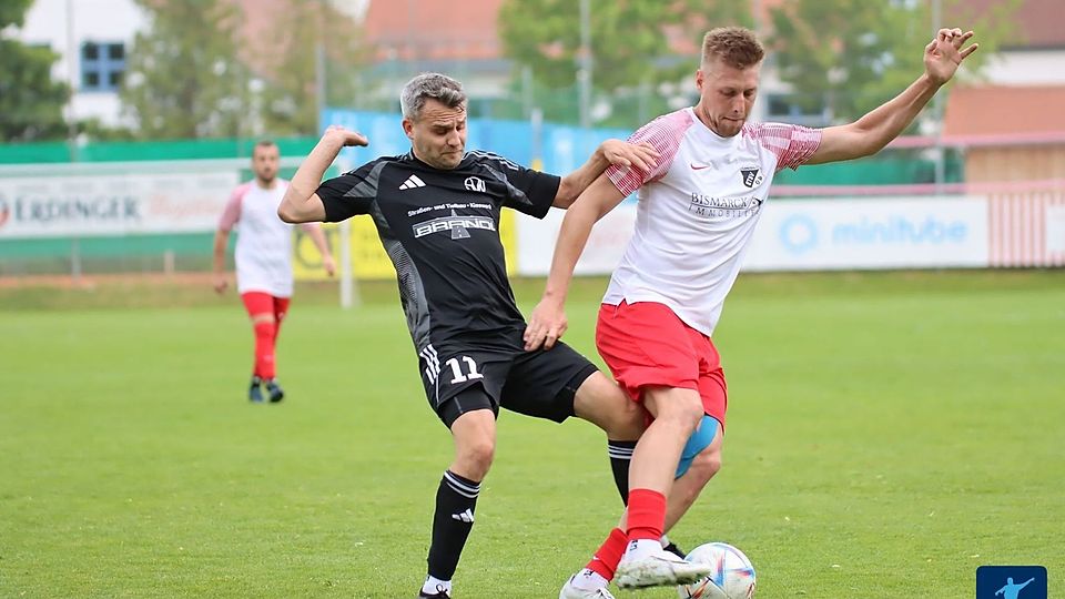 Dennis Kurz (li.) brachte die Grafen in Führung und konnte am Ende den ersten Dreier der Kreisklassen-Saison feiern.