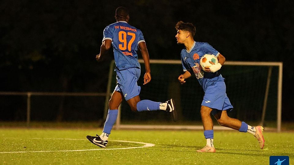 Der SVW um Dillon Fosuhene (links) und Kevin Faro (rechts) will das Pokal-Aus gegen Erbenheim schnell wettmachen.