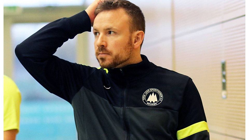 Sieht die Aufstockung der Regionalliga auf 13 Mannschaften skeptisch: Neurieds Trainer Mathieu Jerzewski.