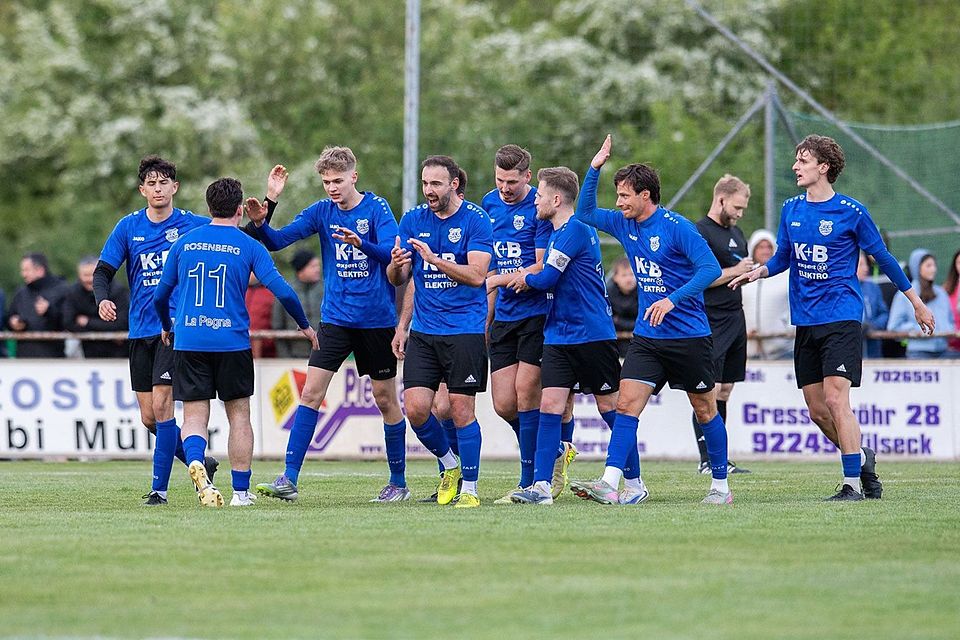 Kreisliga-Vize TuS Rosenberg hat es in die 2. Runde der Bezirksliga-Relegation geschafft. Dort wartet am Freitag die DJK Arnschwang.