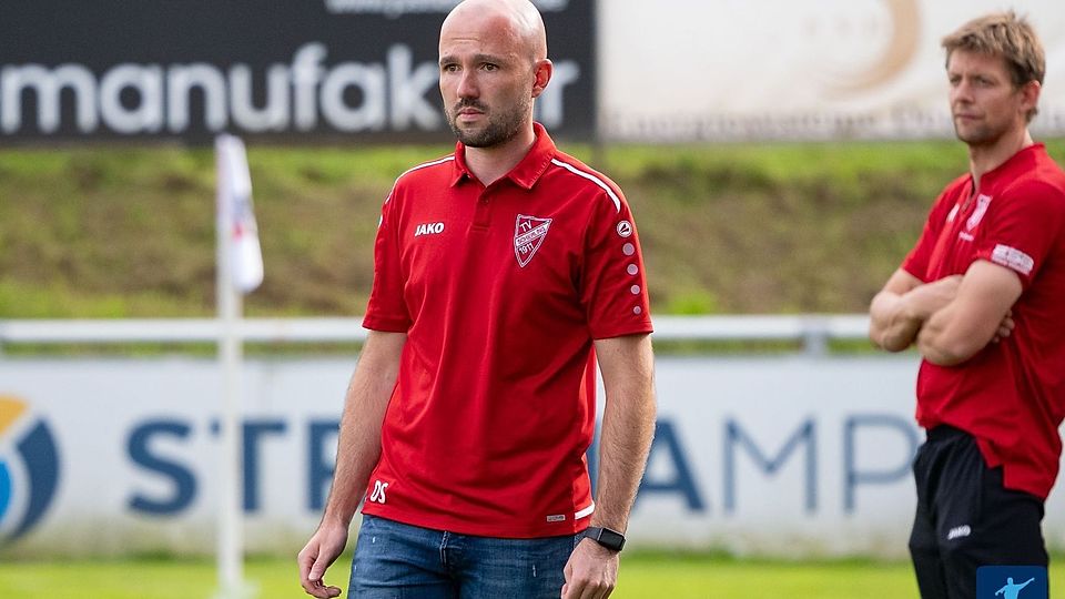 Chefcoach Dominik Salzberger (li.) und Co-Trainer Stefan Holz (re.) bilden weiterhin das Führungsduo des TV Schierling 