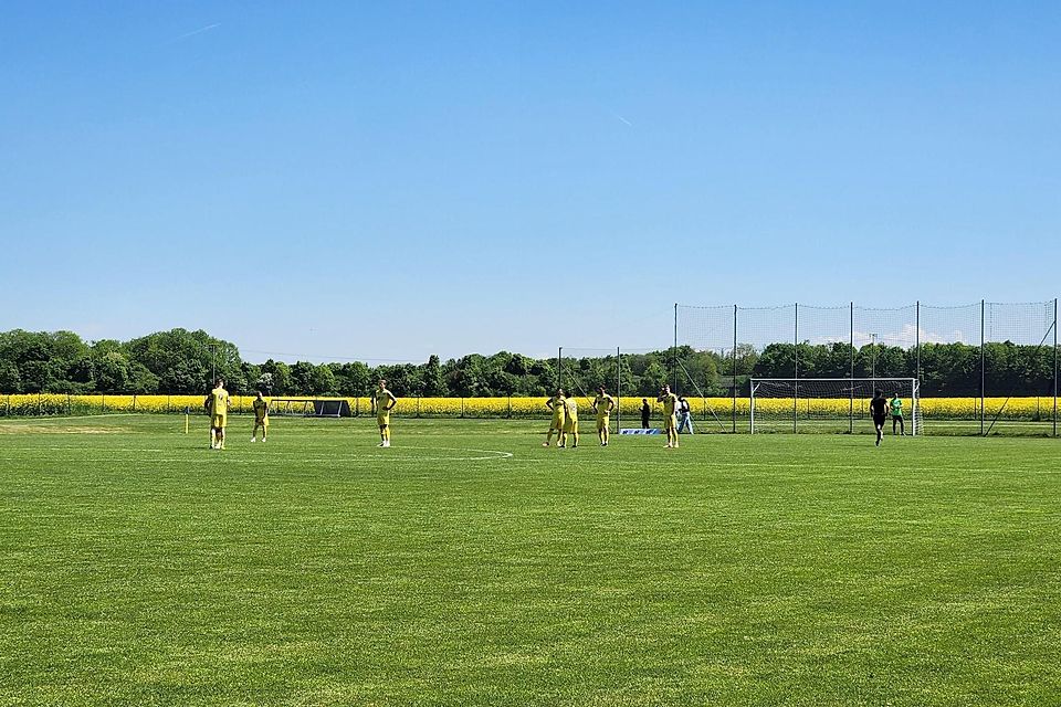 Vor malerischer Kulisse drängte der SV Dornach auch nach der Pause auf das entscheidende Tor zum Titel. Vor malerischer Kulisse drängte der SV Dornach auch nach der Pause auf das entscheidende Tor zum Titel.