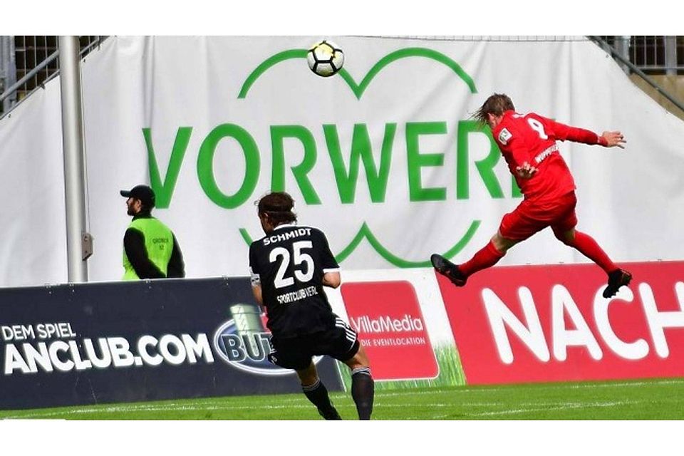 Kevin Hagemann köpft den Ball ins Tor. F: Jochen Classen Kevin Hagemann köpft den Ball ins Tor. F: Jochen Classen