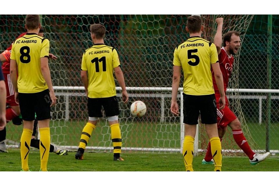Die FC Amberg II Gegner jubeln in der letzten Zeit häufiger. F: Rothe
