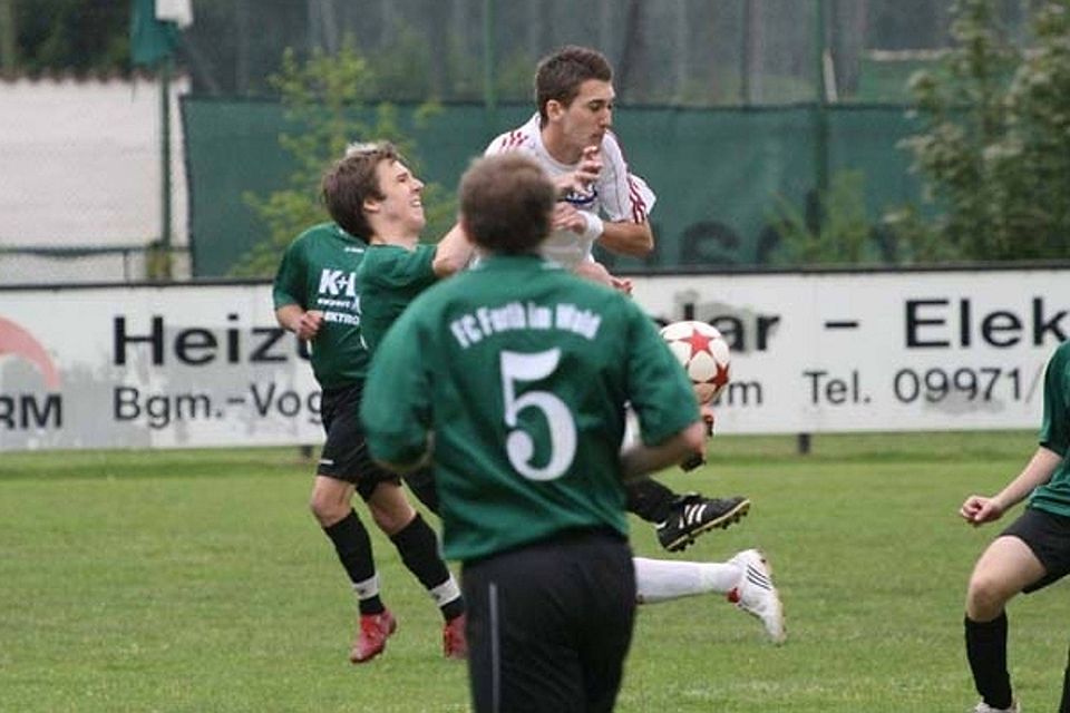 Für den FC Furth bedeutet eine Niederlage in Dietfurt den Abstieg Foto: Torsten Ertl