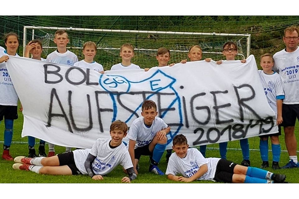 Mit dem Aufstieg der U13 hat die SG Ettmannsdorf/Haselbach/Schwandorf nun vier Juniorenteams in der Bezirksoberliga. Foto: Pascal Edenhart