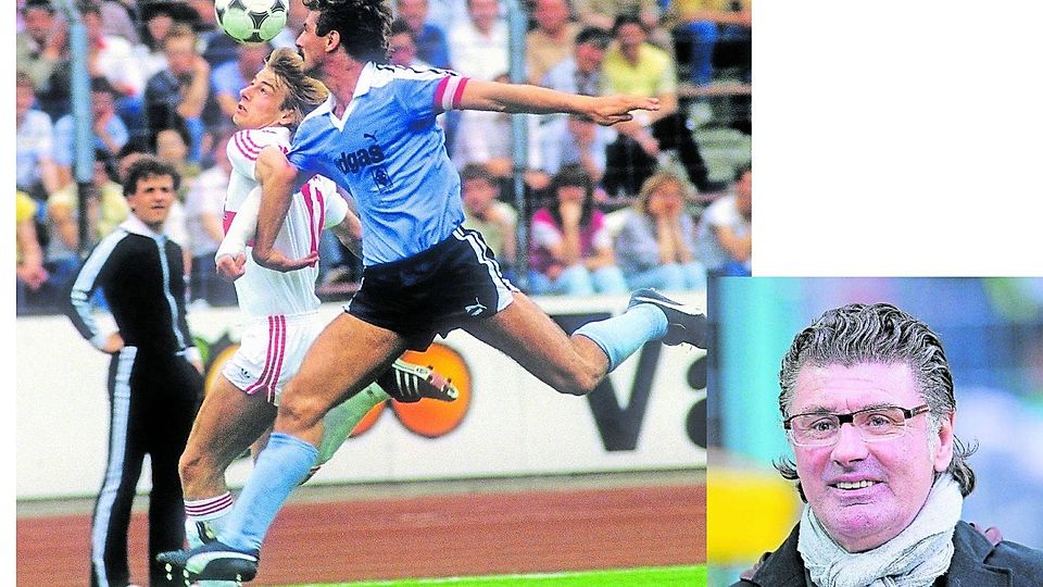 Damals und heute: 1985 lieferte sich Wilfried Hannes im Trikot von Mönchengladbach ein Duell mit dem damaligen Stuttgarter Jürgen Klinsmann. Jetzt beobachtet er (kleines Foto) die Duelle am Rand.