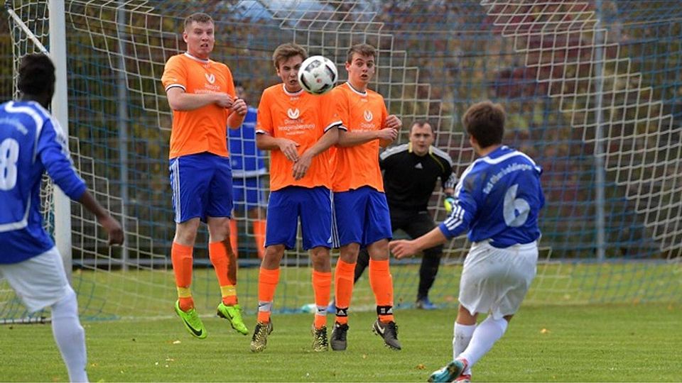Löchrige Abwehr: Die Hintermannschaft des SV Göschweiler kassierte in bislang neun Spielen bereits 36 Gegentreffer. | Foto: Wolfgang Scheu