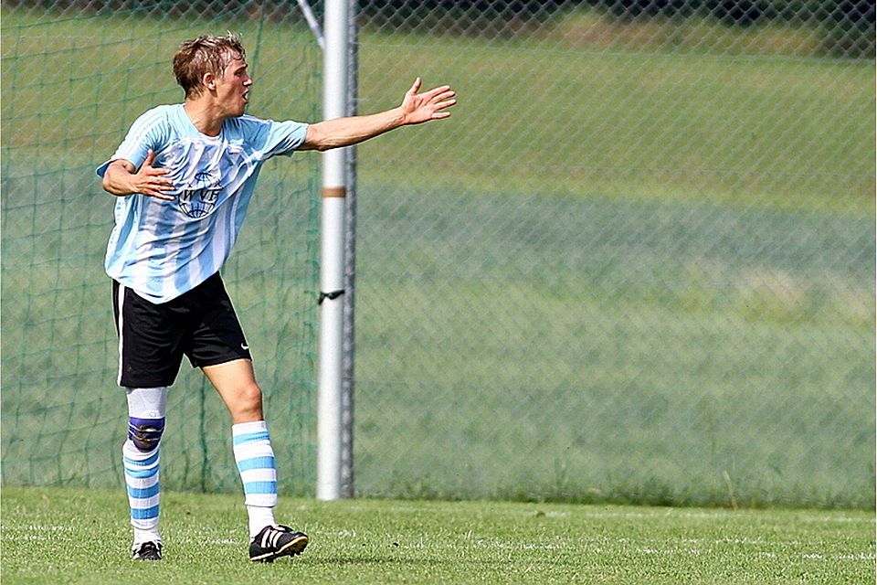 Emmersdorfs Matthias Speckmaier glänzte beim 4:0 über den TSV Triftern als dreifacher TorschützeF: Santner