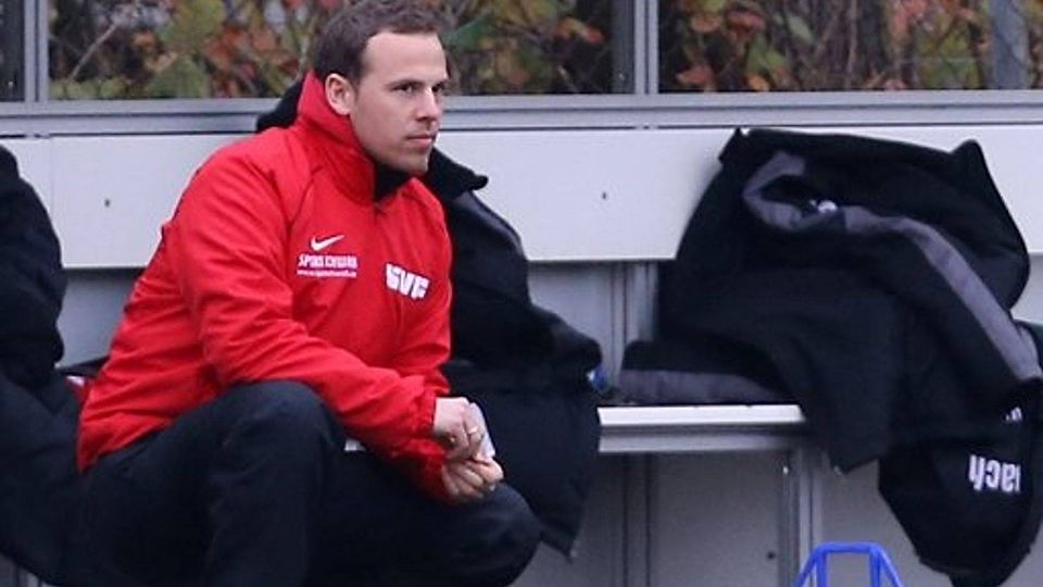 Der Fellbacher Trainer Markus Kärcher kann nicht zufrieden sein. Pressefoto Baumann