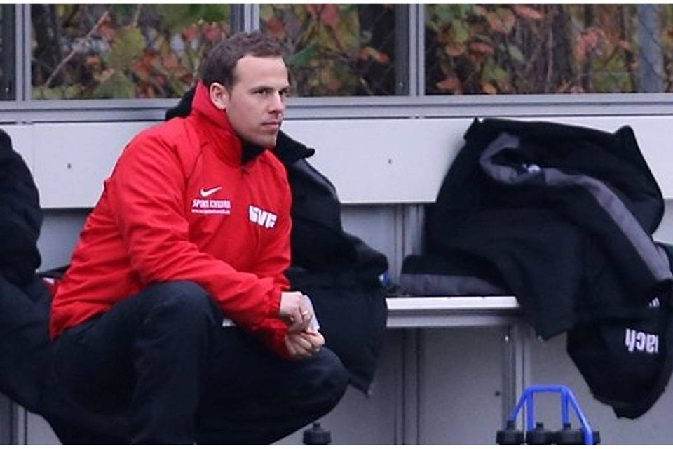 Der Fellbacher Trainer Markus Kärcher kann nicht zufrieden sein. Pressefoto Baumann