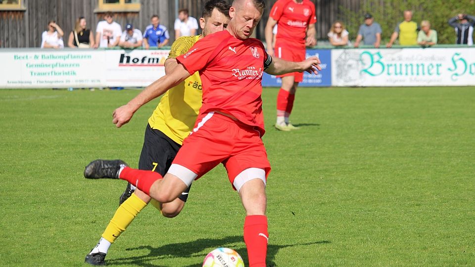 Kapitän Matthias Augustin und sein Team gewannen das Derby gegen den FC Ränkam klar mit 3:0.