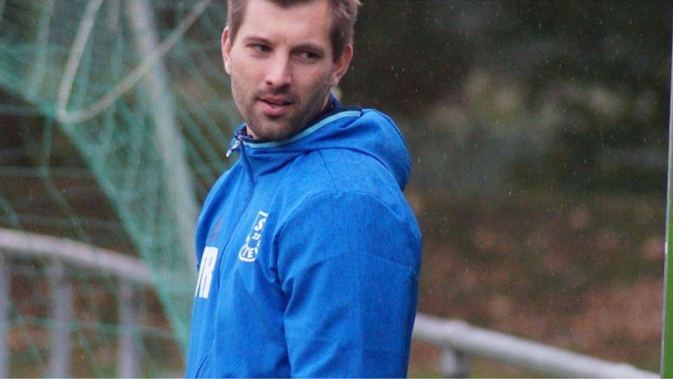 SV BW Ettelns Trainer Sven Krause äußert sich enttäuscht zum Abgang von Spieler Michael Beatrix.F: Bokun