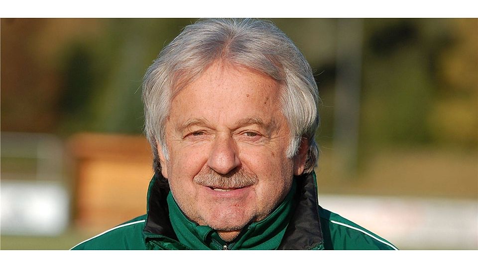 Helmut "Hele" Wirth ist der alte und neue Abbacher Coach. Foto: Archiv